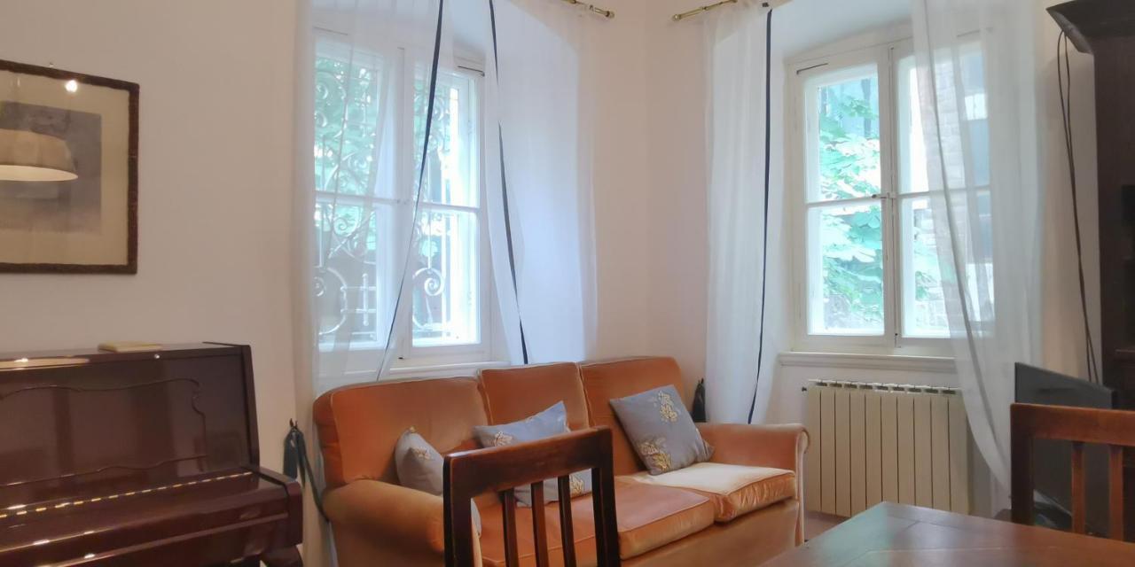 Charming Apartment In A 19Th Century Villa Trieszt Kültér fotó